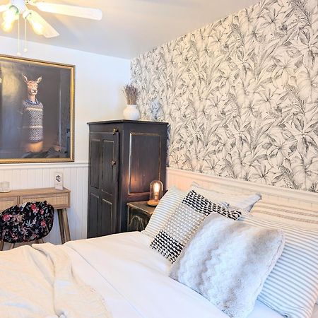La Tremblante Bed & Breakfast Монт-Тремблант Екстериор снимка