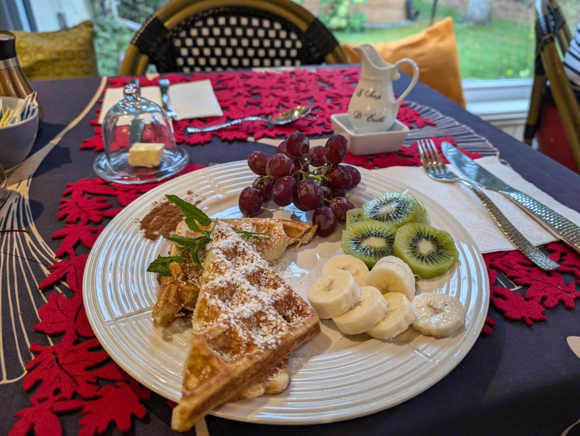 La Tremblante Bed & Breakfast Монт-Тремблант Екстериор снимка